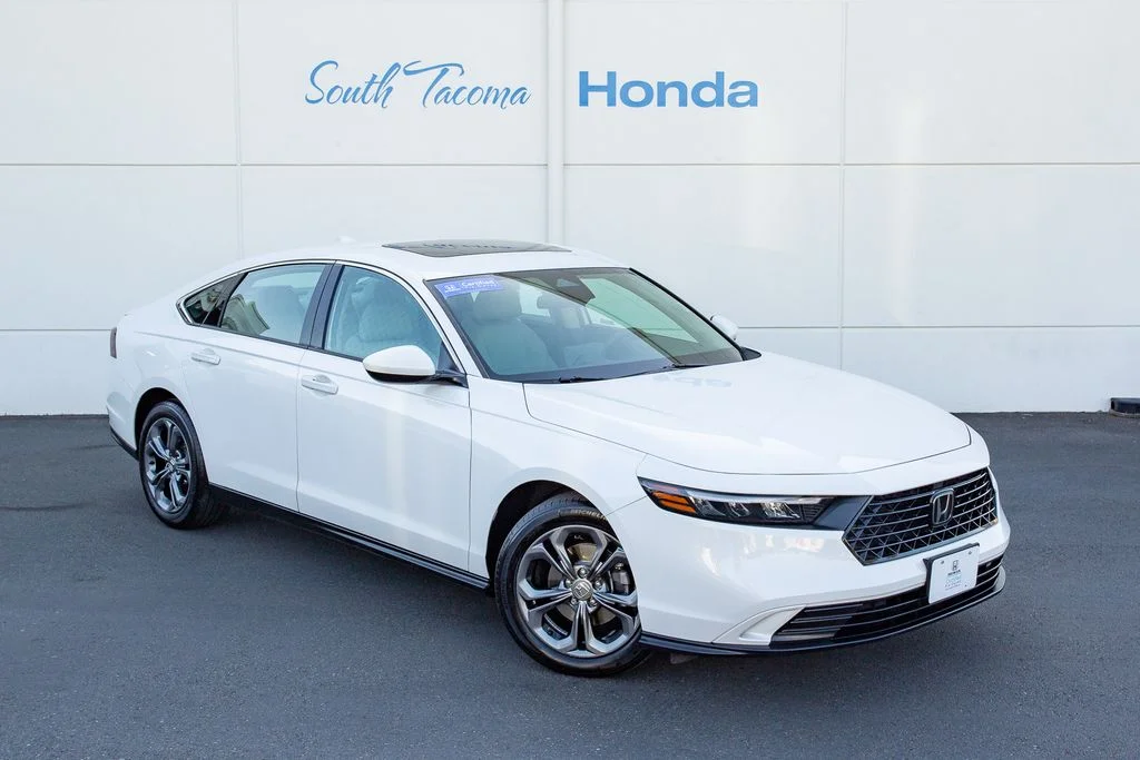 Certified Used 2023 Platinum White Pearl Honda 1.5T EX image 2