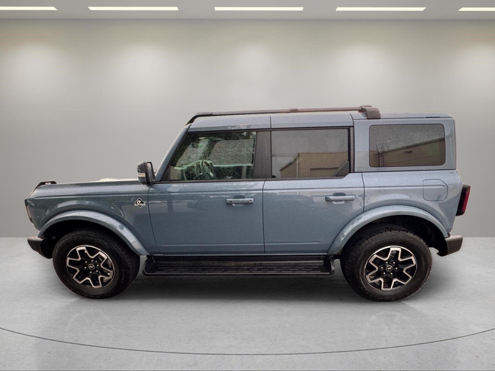 Used 2025 Azure Gray Metallic Tri-Coat Ford Outer Banks image 5