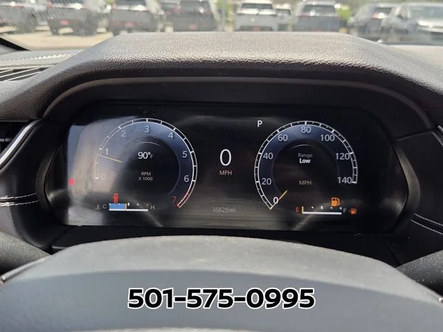 Used 2023 Red Jeep Altitude image 25