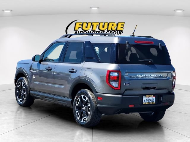 Used 2023 Gray Ford Outer Banks image 6