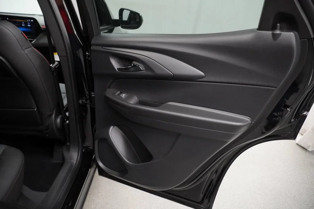 New 2026 Mosaic Black Metallic Chevrolet RS image 28
