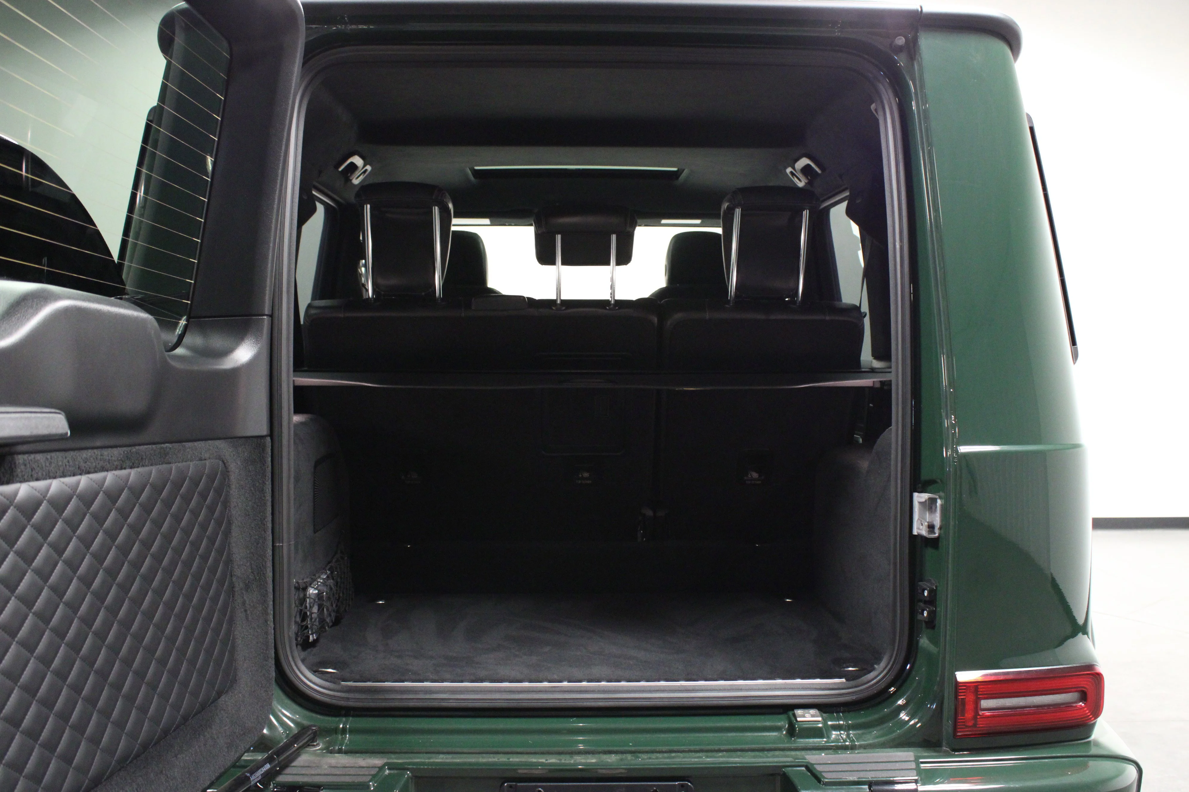 Used 2023 MANUFAKTUR Deep Green Mercedes-Benz G 550 image 14