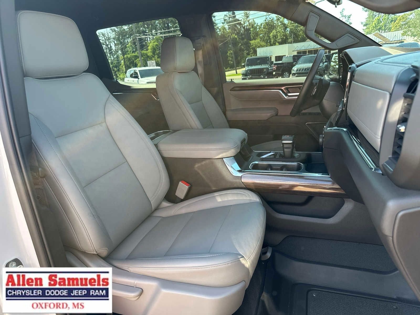 Used 2024 White Chevrolet RST image 13