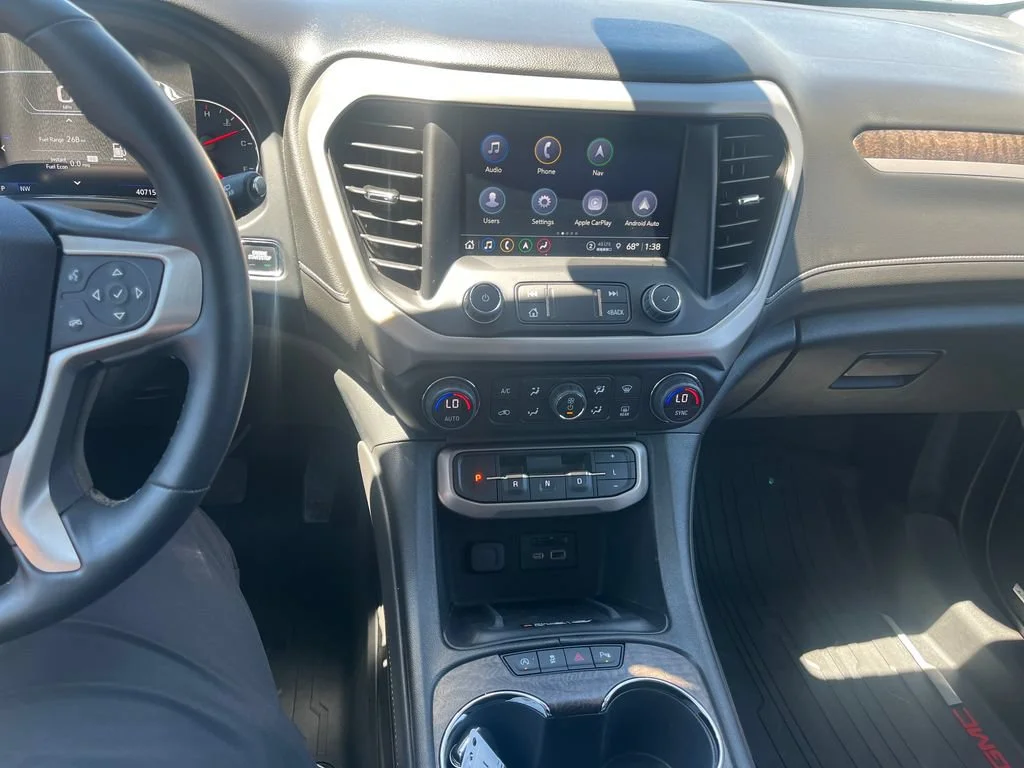 2023 GMC Acadia Denali - Photo 22