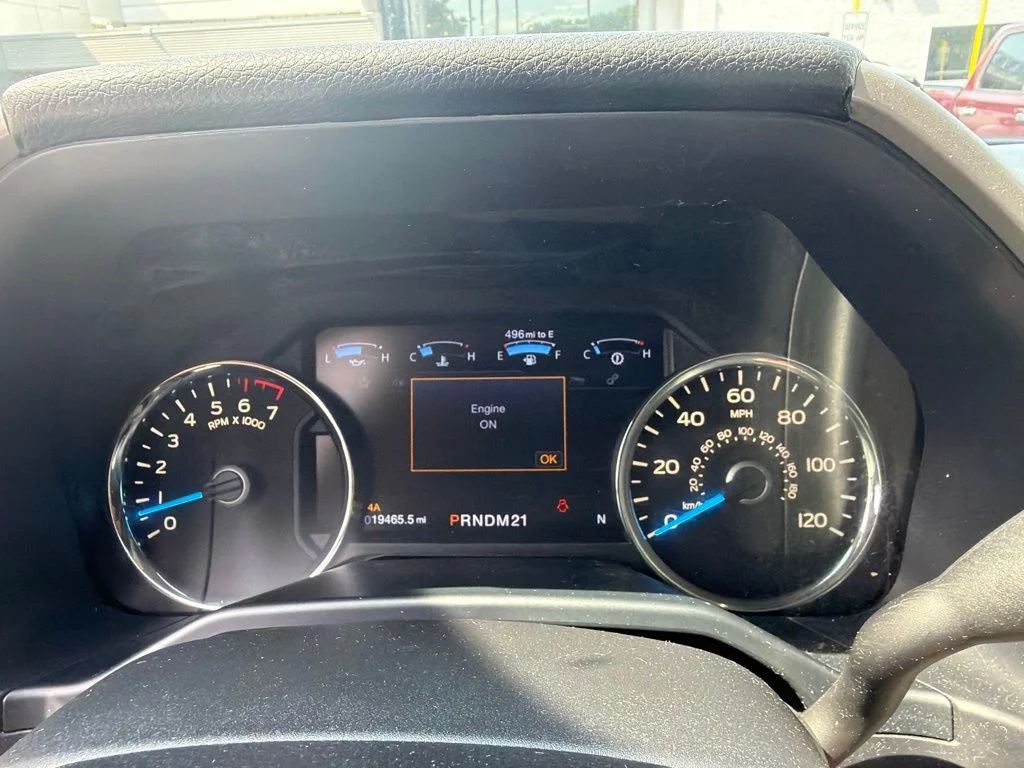 Used 2016 White Ford Lariat image 20