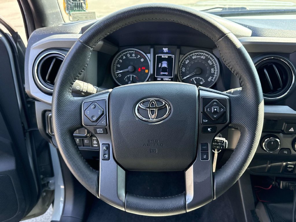 Used 2022  Toyota SR image 30