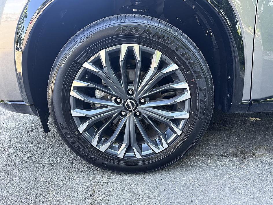 Used 2026 Gun Metallic Nissan Platinum image 8