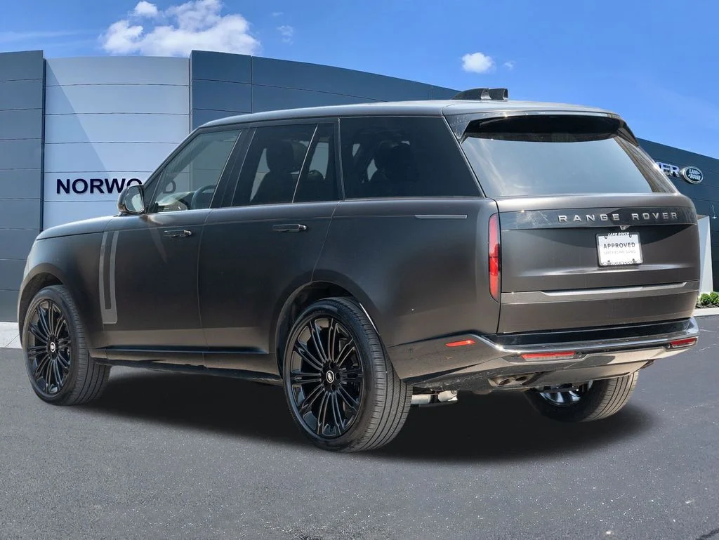 Certified Used 2025 Black Land Rover SE image 6
