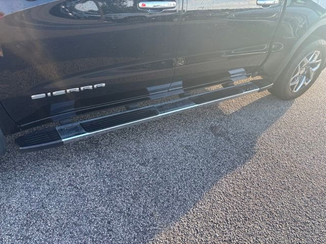 Used 2022 Black GMC SLT image 5