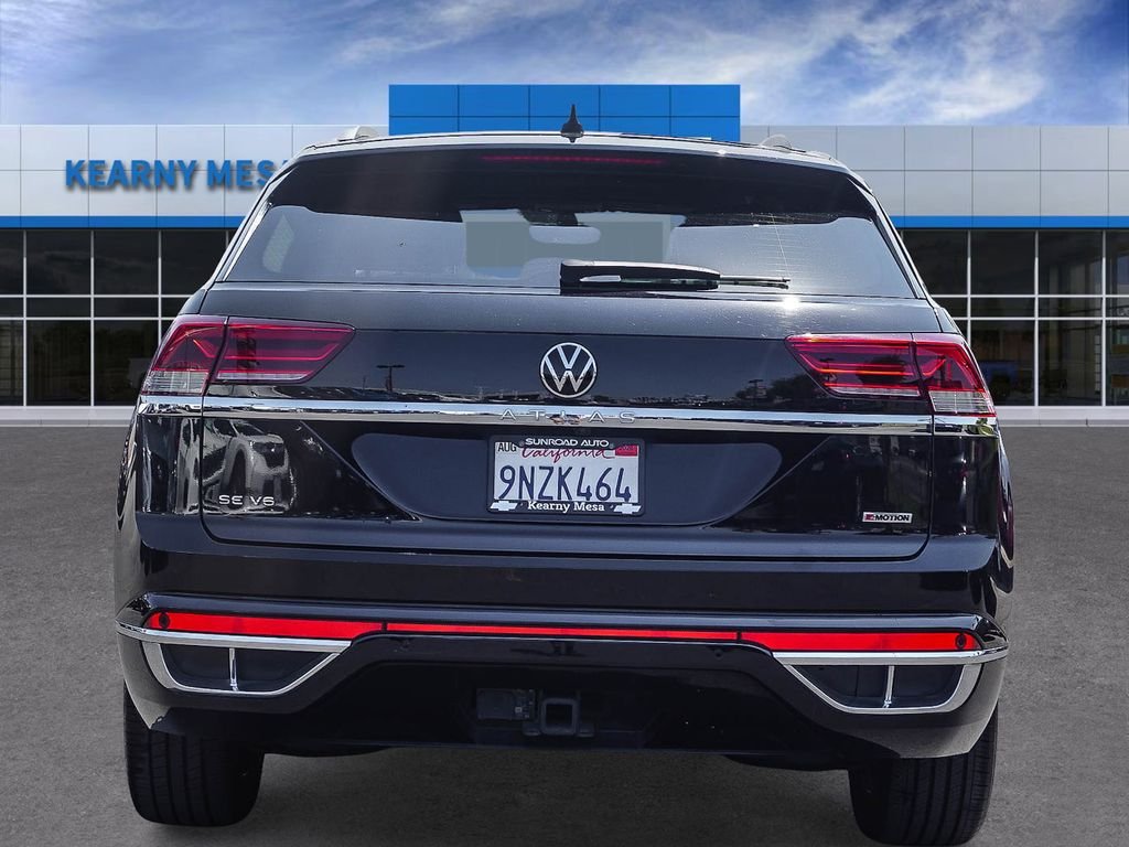 Used 2020 Black Volkswagen 3.6L V6 SE w/Technology R-Line image 5
