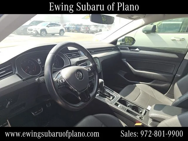 Used 2020 Silver Volkswagen 2.0T SE image 3