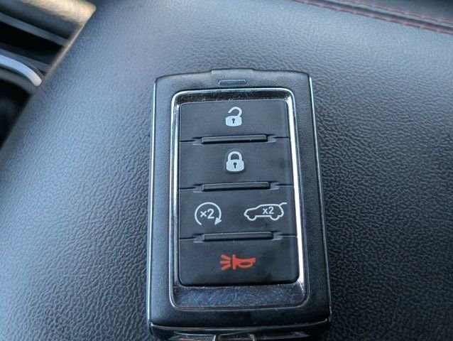 Used 2022 White Jeep Trailhawk image 32
