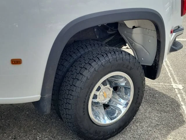 2024 Chevrolet Silverado 3500HD LT - Photo 10