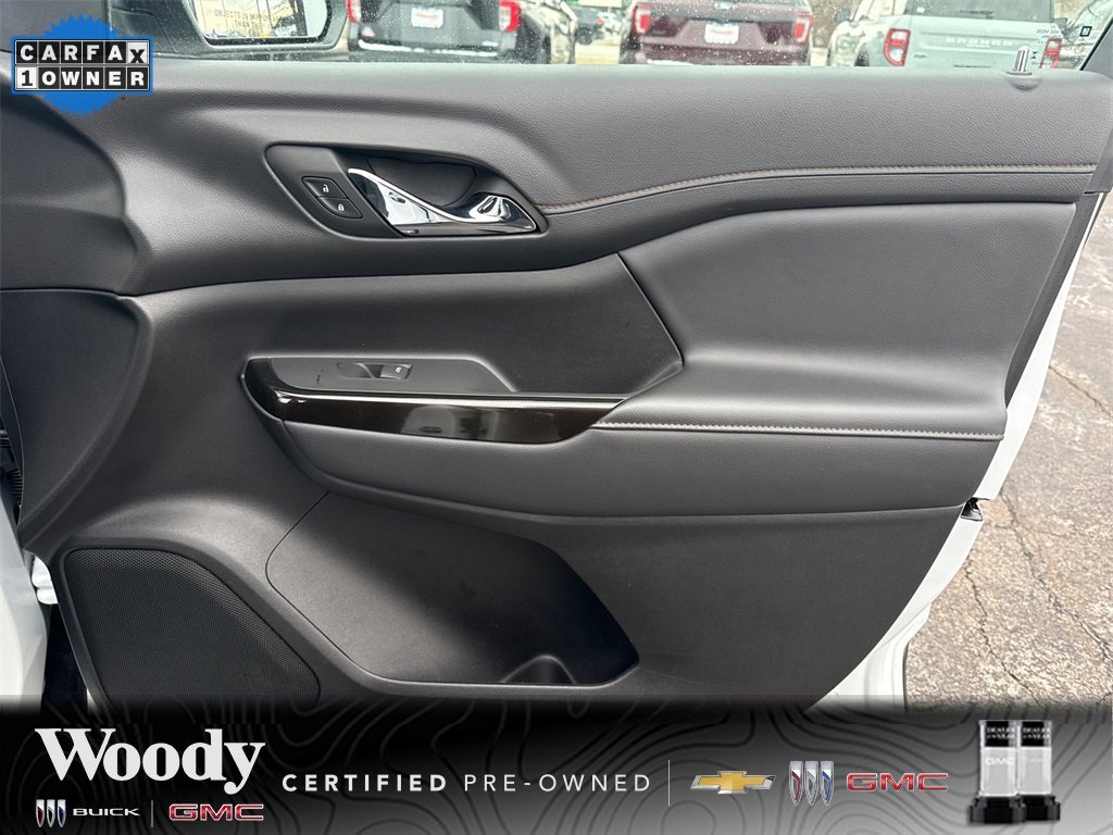 2023 GMC ACADIA - Image 35