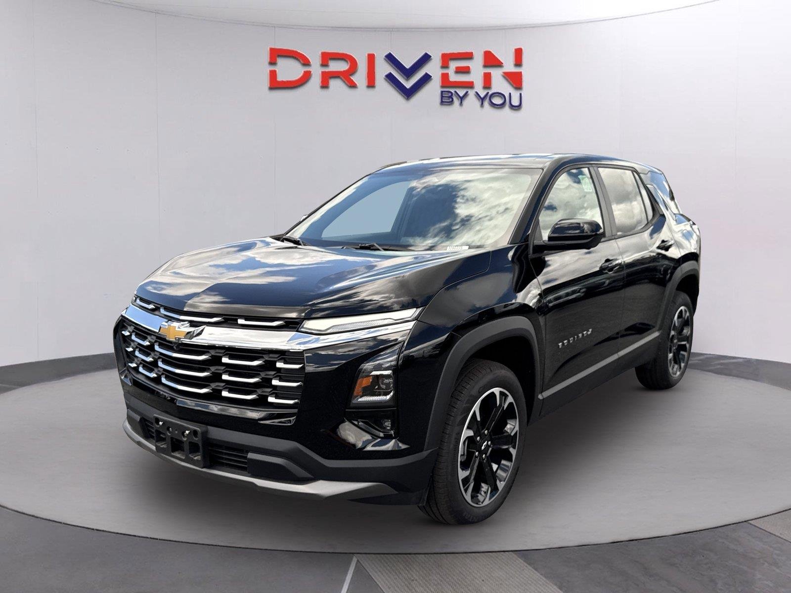 2026 Chevrolet Equinox LT - Photo 8