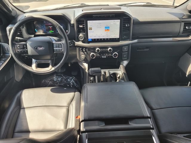 Used 2024 White Ford XLT image 16