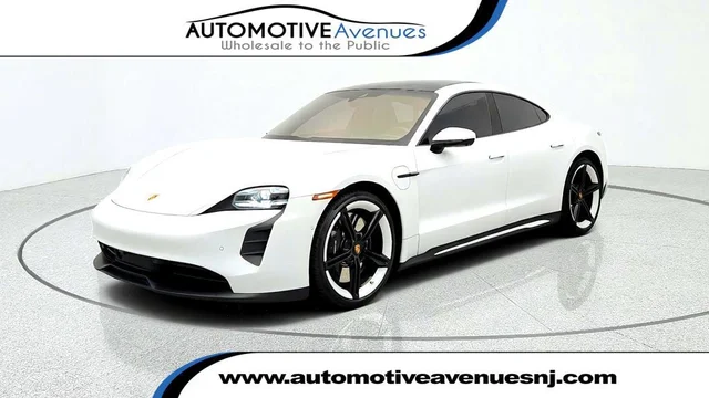 2020 Porsche Taycan 4S Sedan w/ Premium Pkg & SportDesign Pkg & 93-kWh Battery