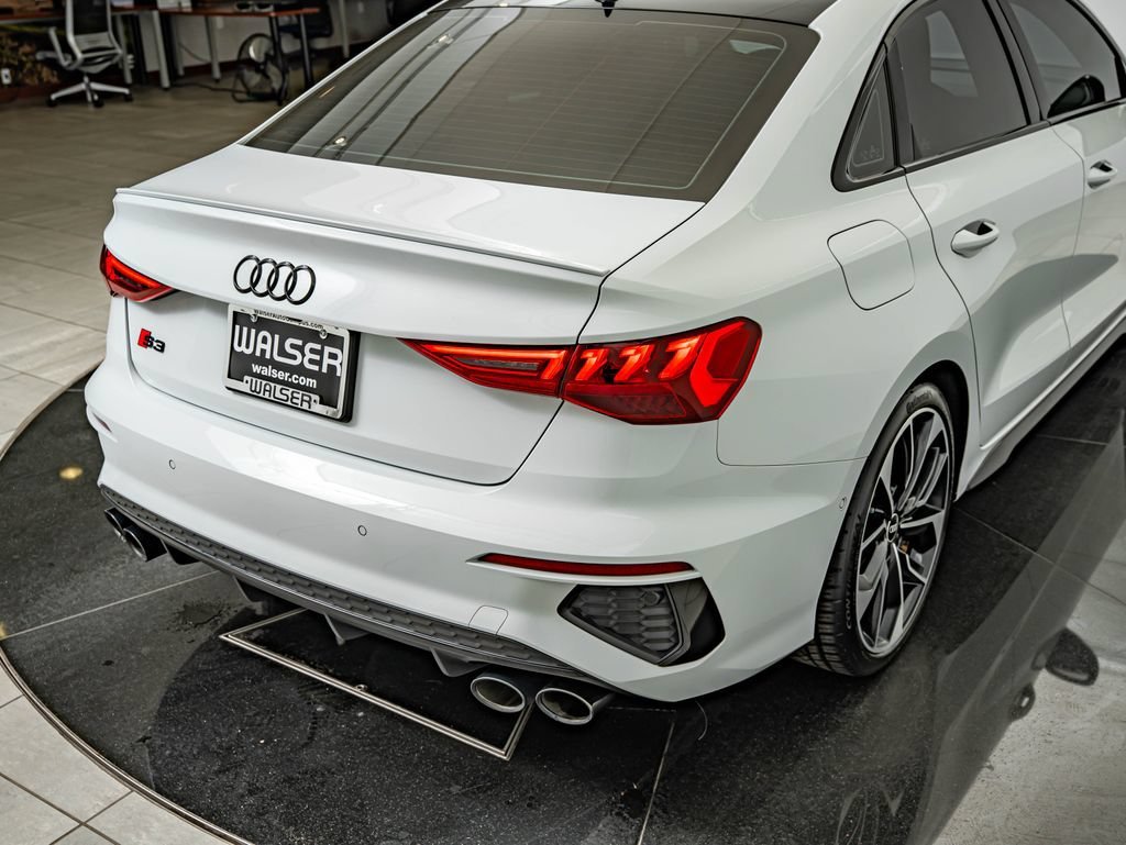 Used 2022 Glacier White Metallic Audi 2.0T Premium Plus image 18