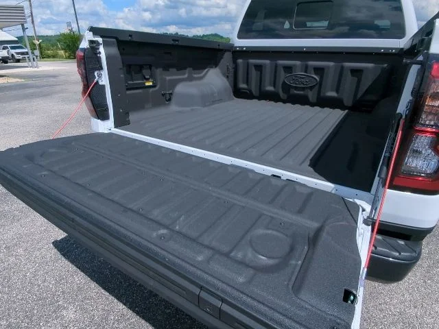 Used 2025 White Ford XLT image 12