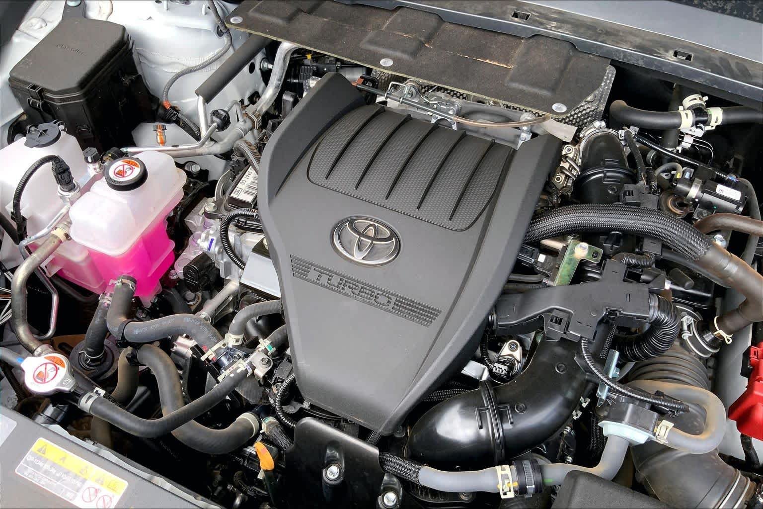 Used 2026 Wind Chill Pearl Toyota Platinum image 33