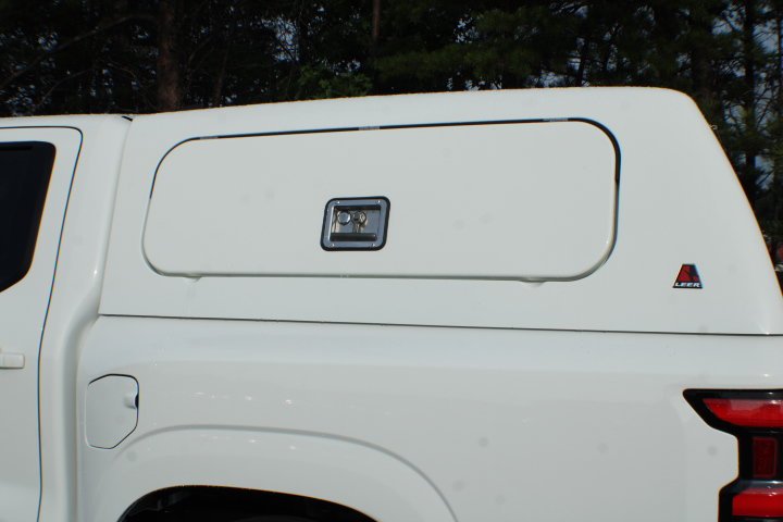 Used 2023 Glacier White Nissan SV image 17