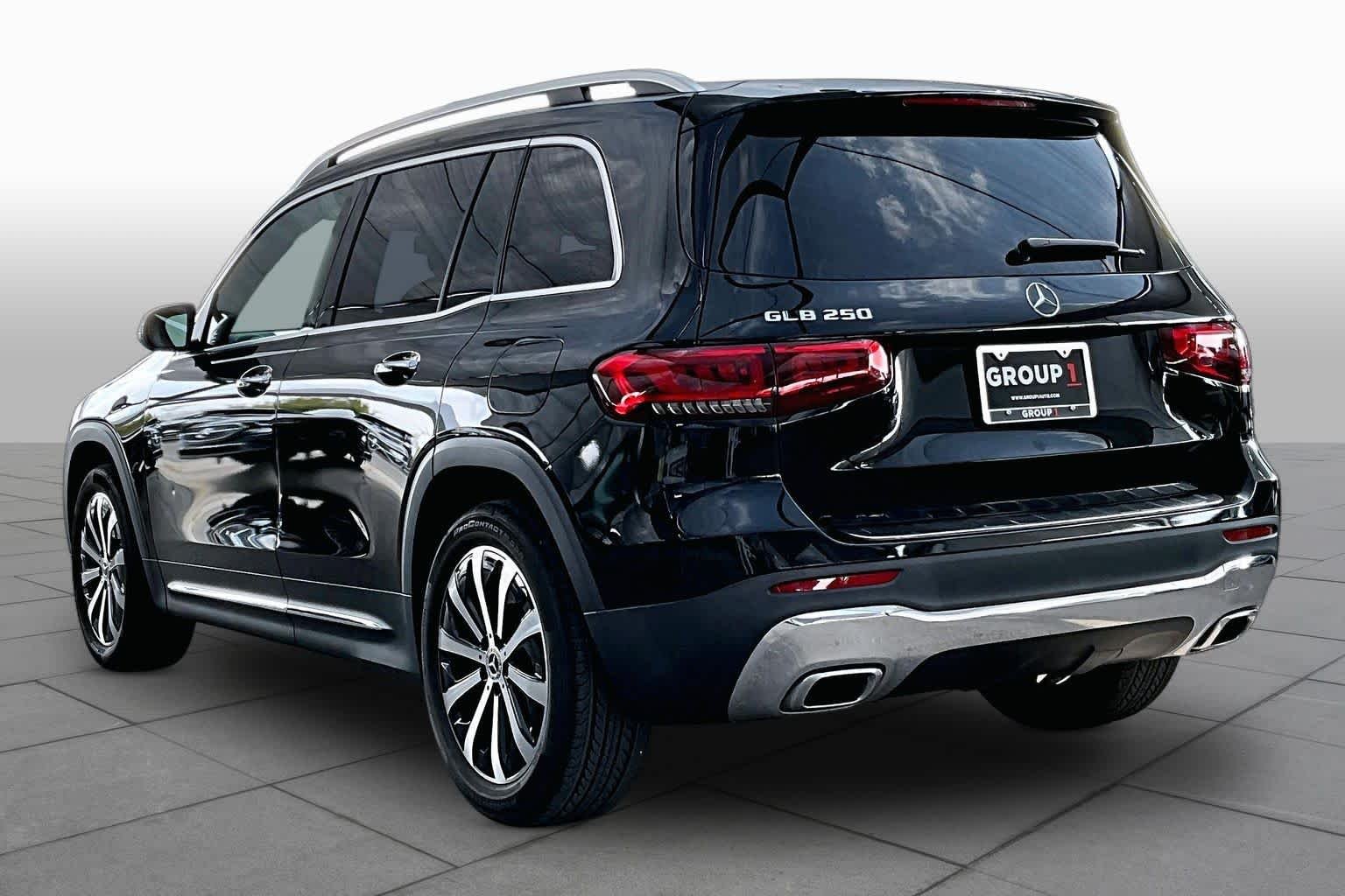 Used 2021 Night Black Mercedes-Benz GLB 250 image 12