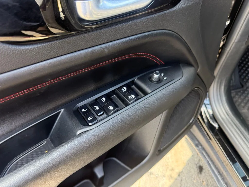 Used 2024 Black Jeep Trailhawk image 14