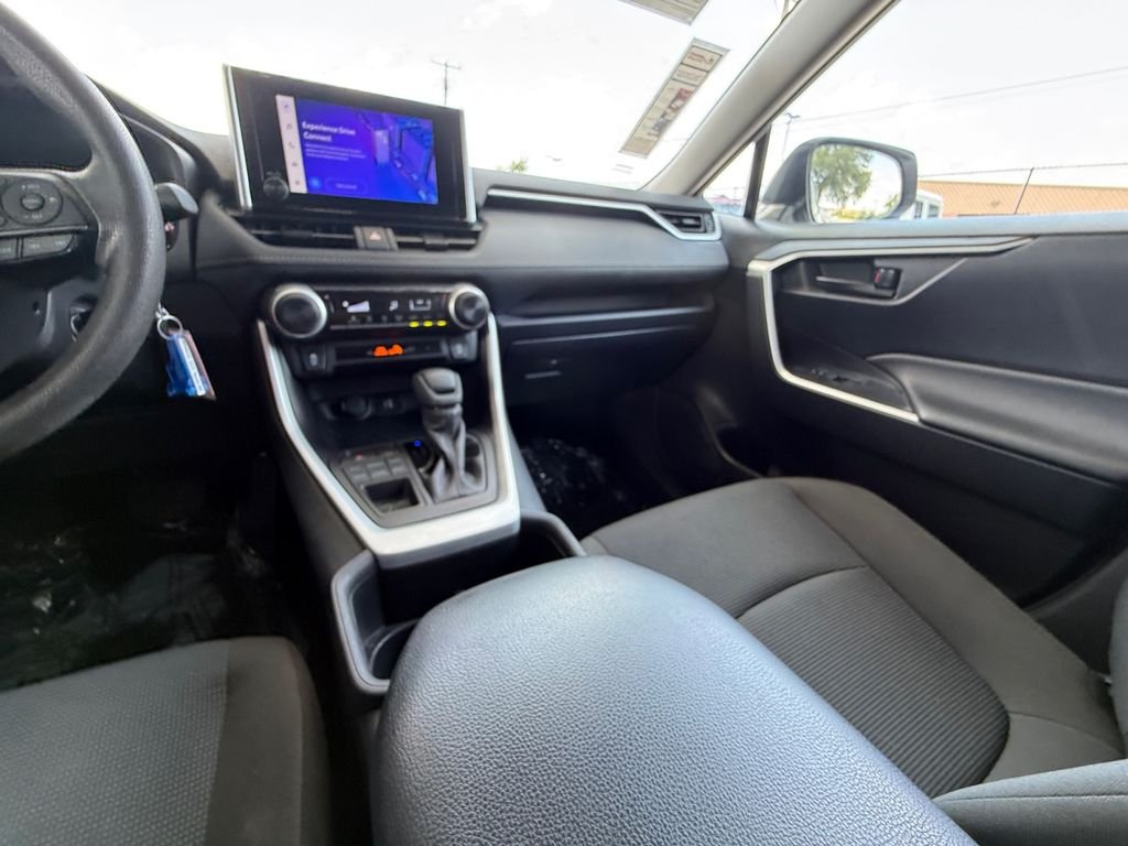 Used 2025 White Toyota LE image 15