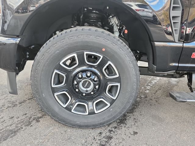 2025 Ford F-250 Super Duty Platinum - Photo 12