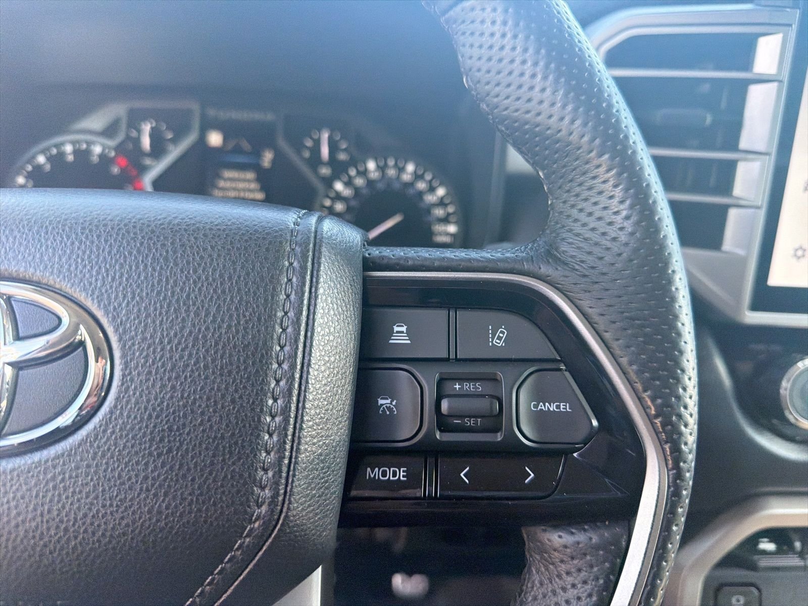 Used 2022 Gray Toyota SR5 image 18