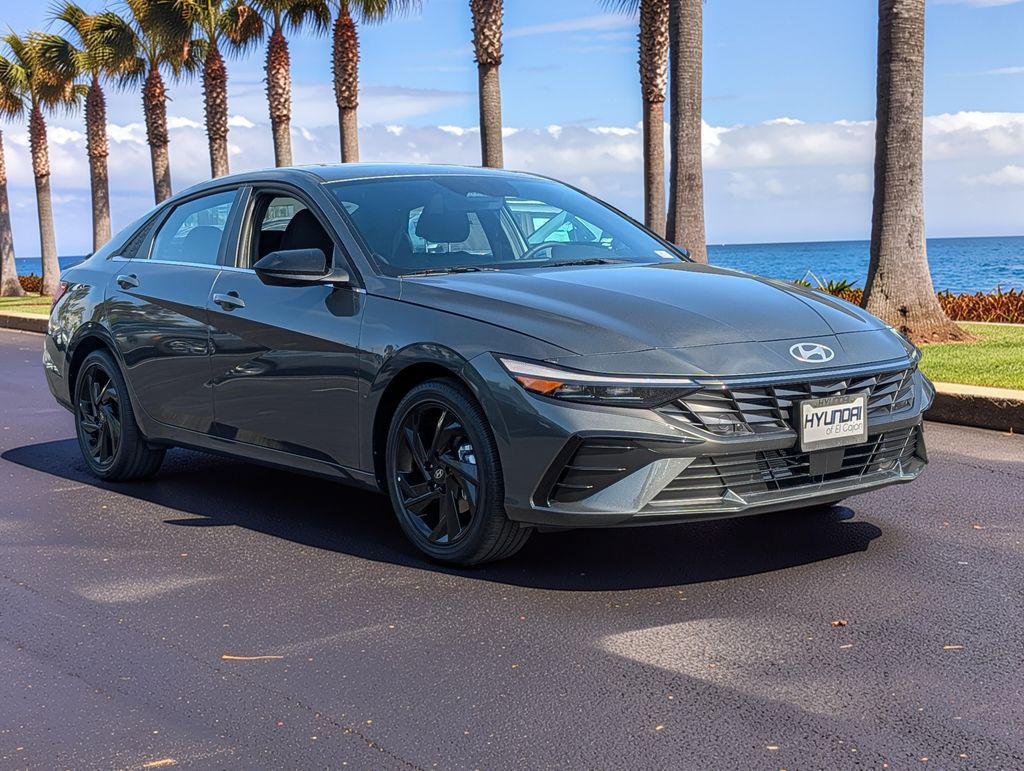 New 2026 Gray Hyundai SEL Sport image 4