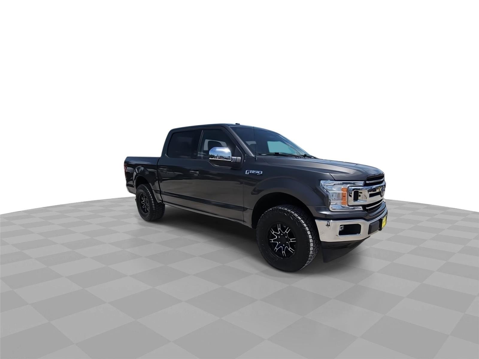 Used 2018 Magnetic Ford XLT image 2