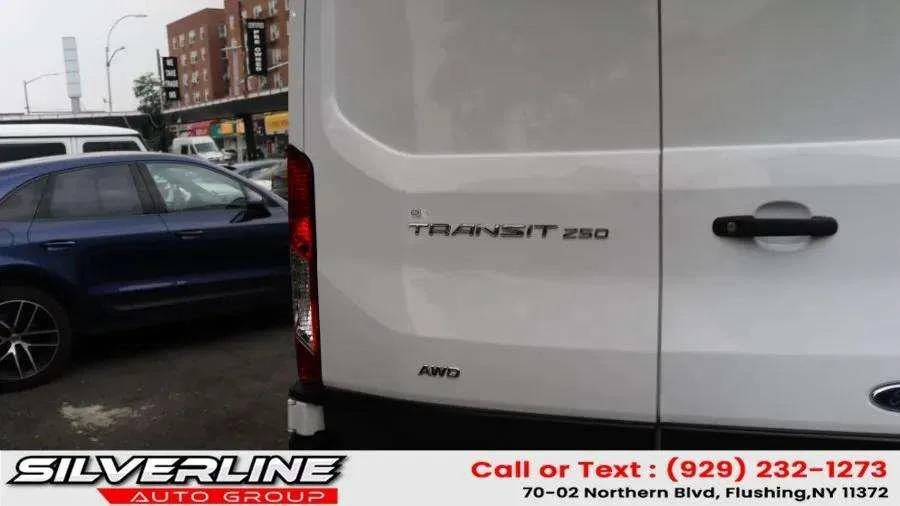 Used 2023 Oxford White Ford 250 image 10
