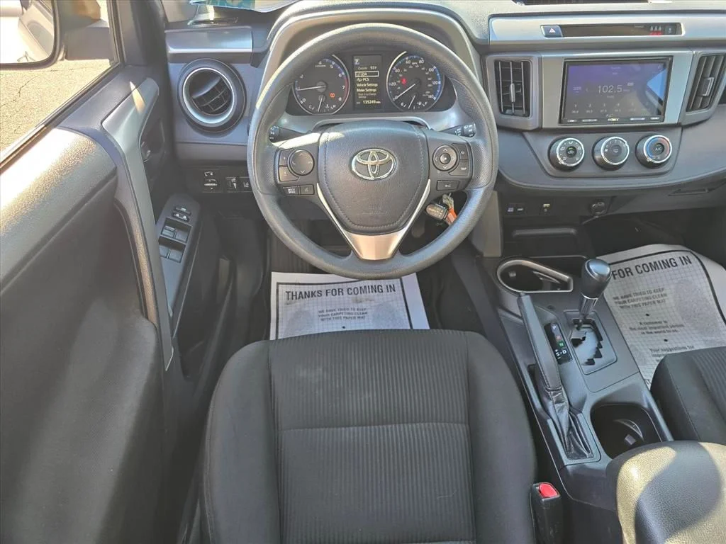 Used 2018 Silver Toyota LE image 3