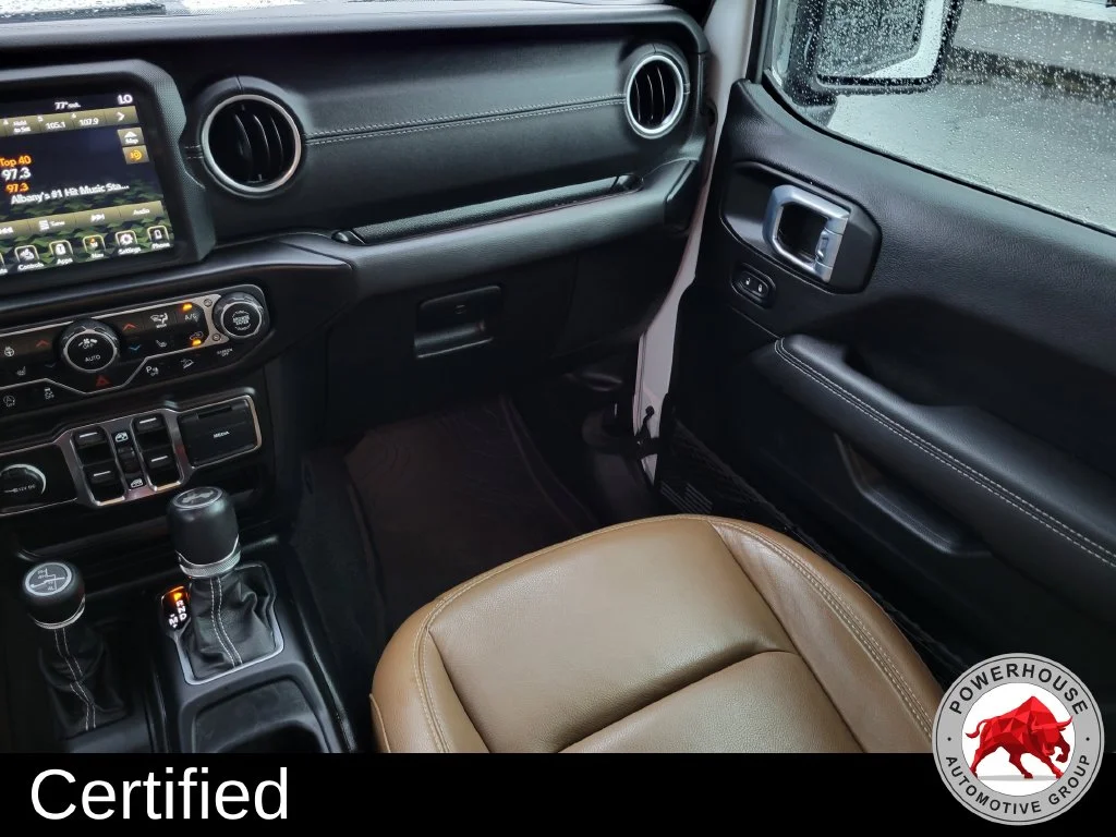 Used 2021 White Jeep Unlimited Sahara image 21