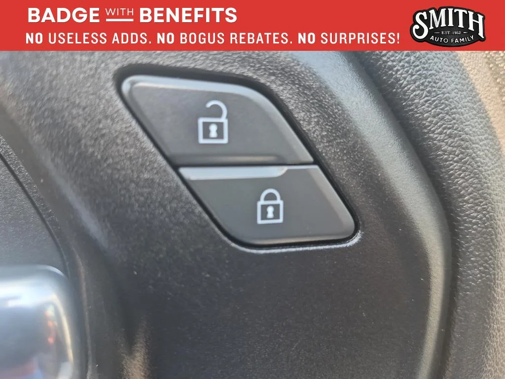Certified Used 2022 Summit White GMC Pro image 21