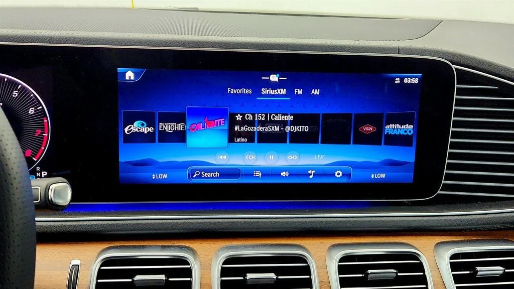 Used 2025 Cirrus Silver Metallic Mercedes-Benz GLS 450 4MATIC SUV w/ AMG® Line, Trailer Hitch & 5-Zone Climate image 16