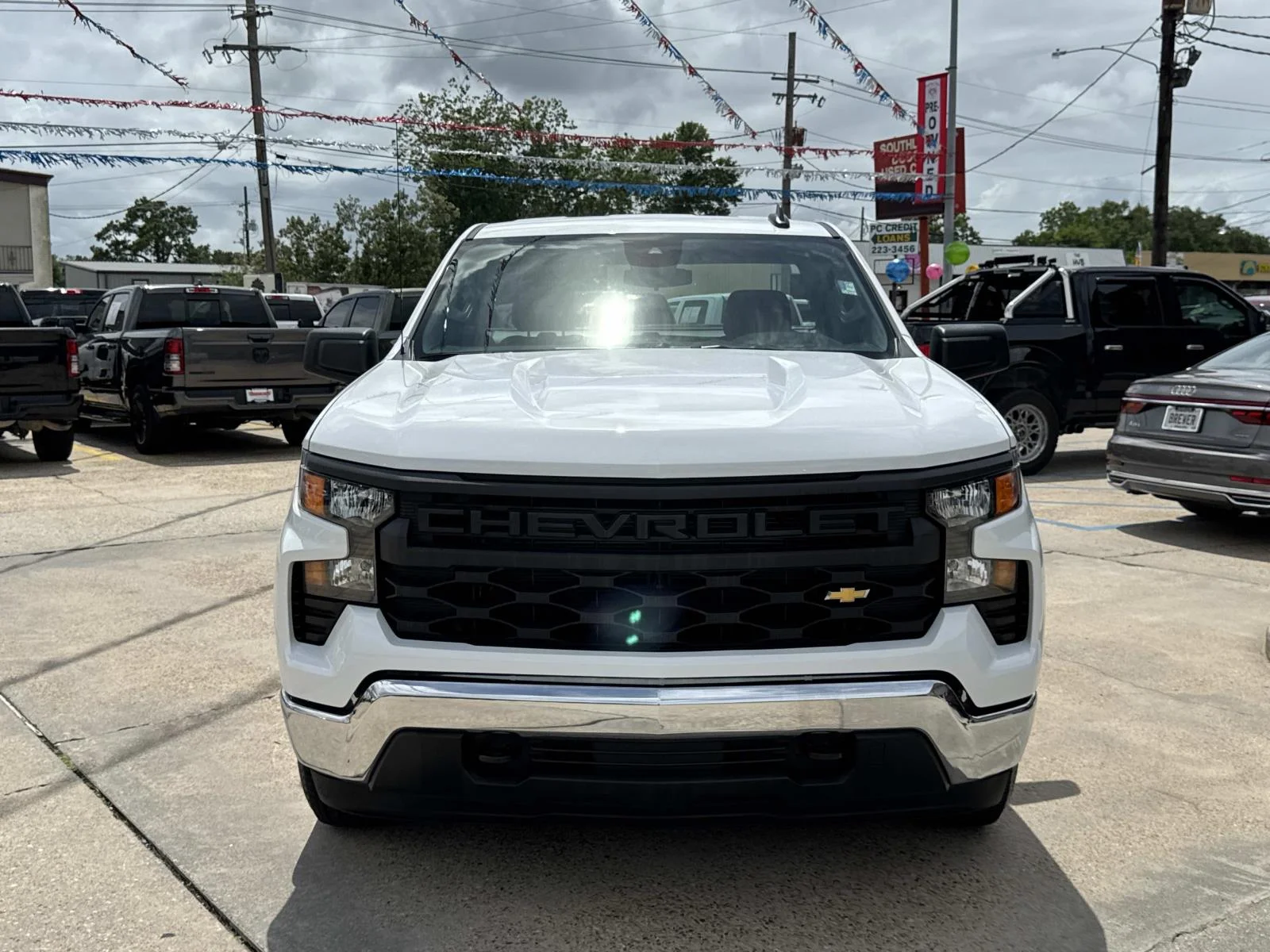 Used 2025 Summit White Chevrolet Work Truck image 2