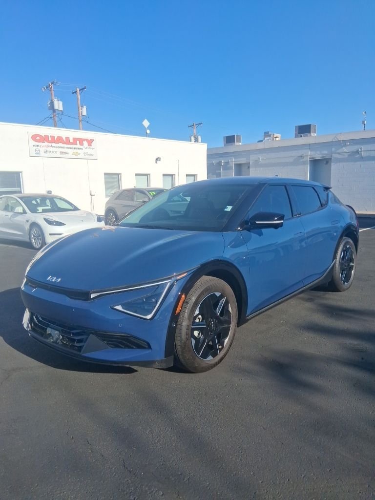 Used 2025 Kia EV6 Wind with VIN 5XYC34JA2SG011890 for sale in Albuquerque, NM