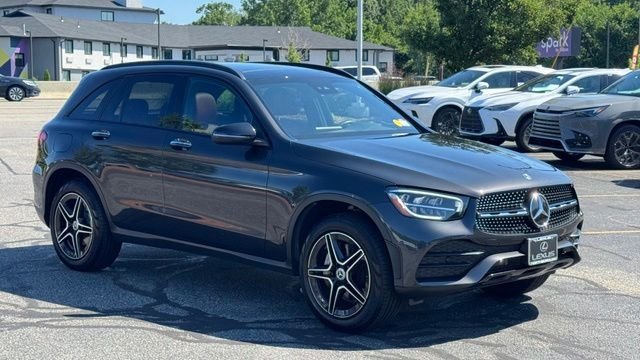 Used 2022 Gray Mercedes-Benz GLC 300 image 8
