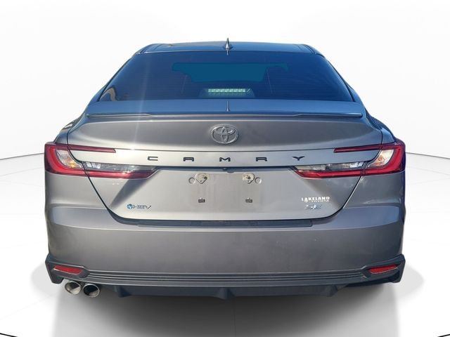 Used 2025  Toyota SE image 3