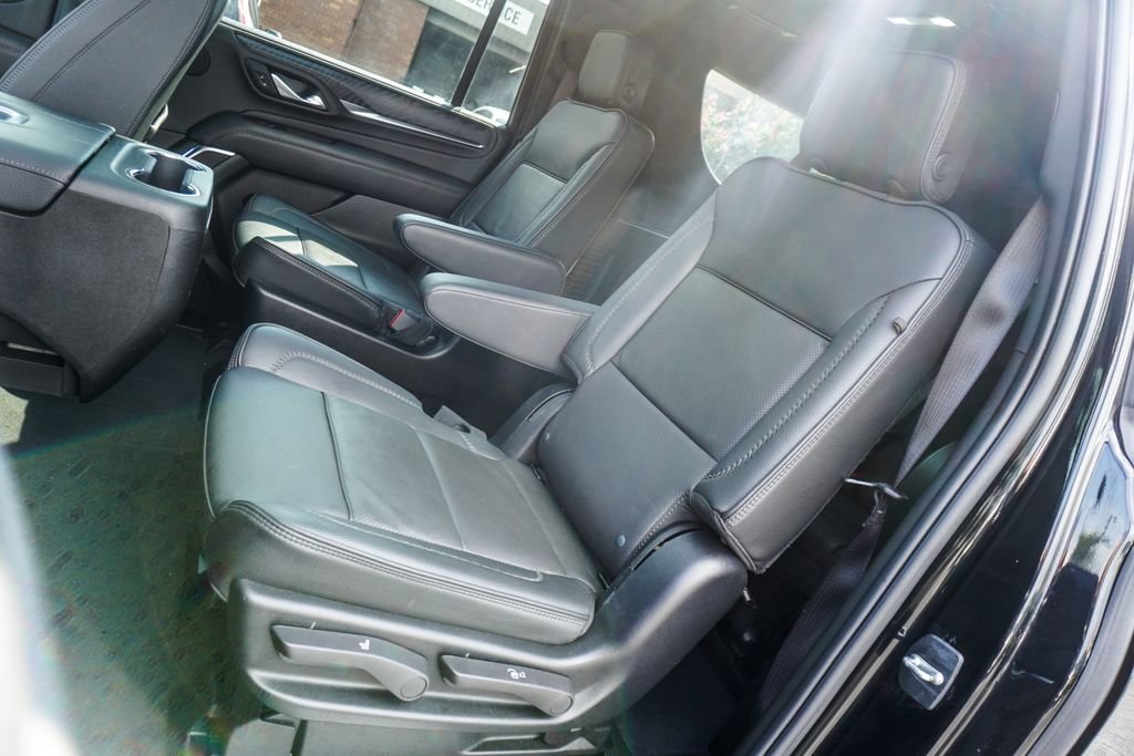 Used 2024 Black GMC Denali image 9