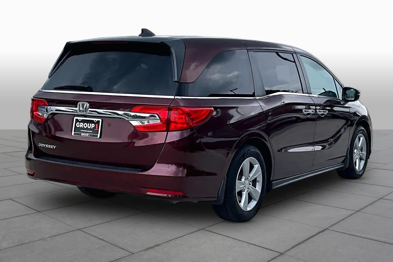 Used 2018 Deep Scarlet Pearl Honda EX-L image 12