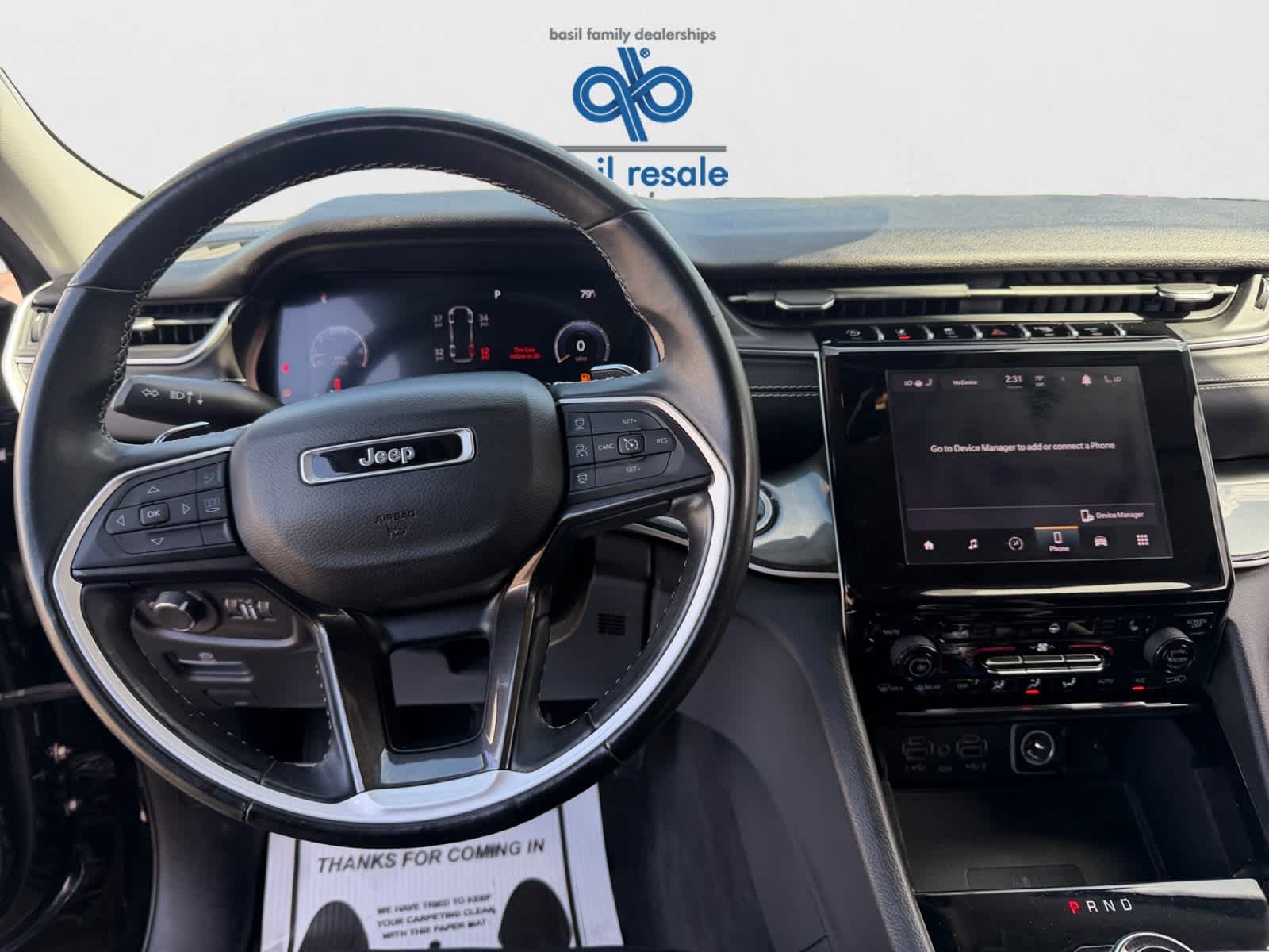 Used 2022 Diamond Black Crystal Pearlcoat Jeep Laredo image 14