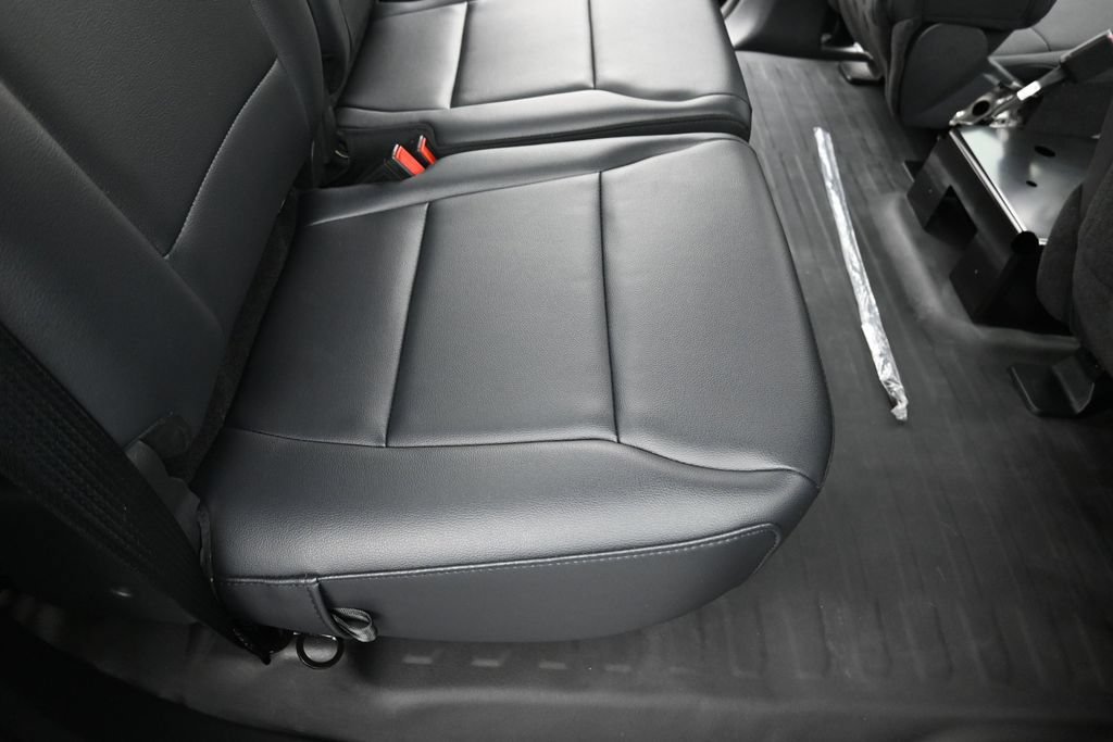 Used 2025 Black Metallic Ford XL image 28