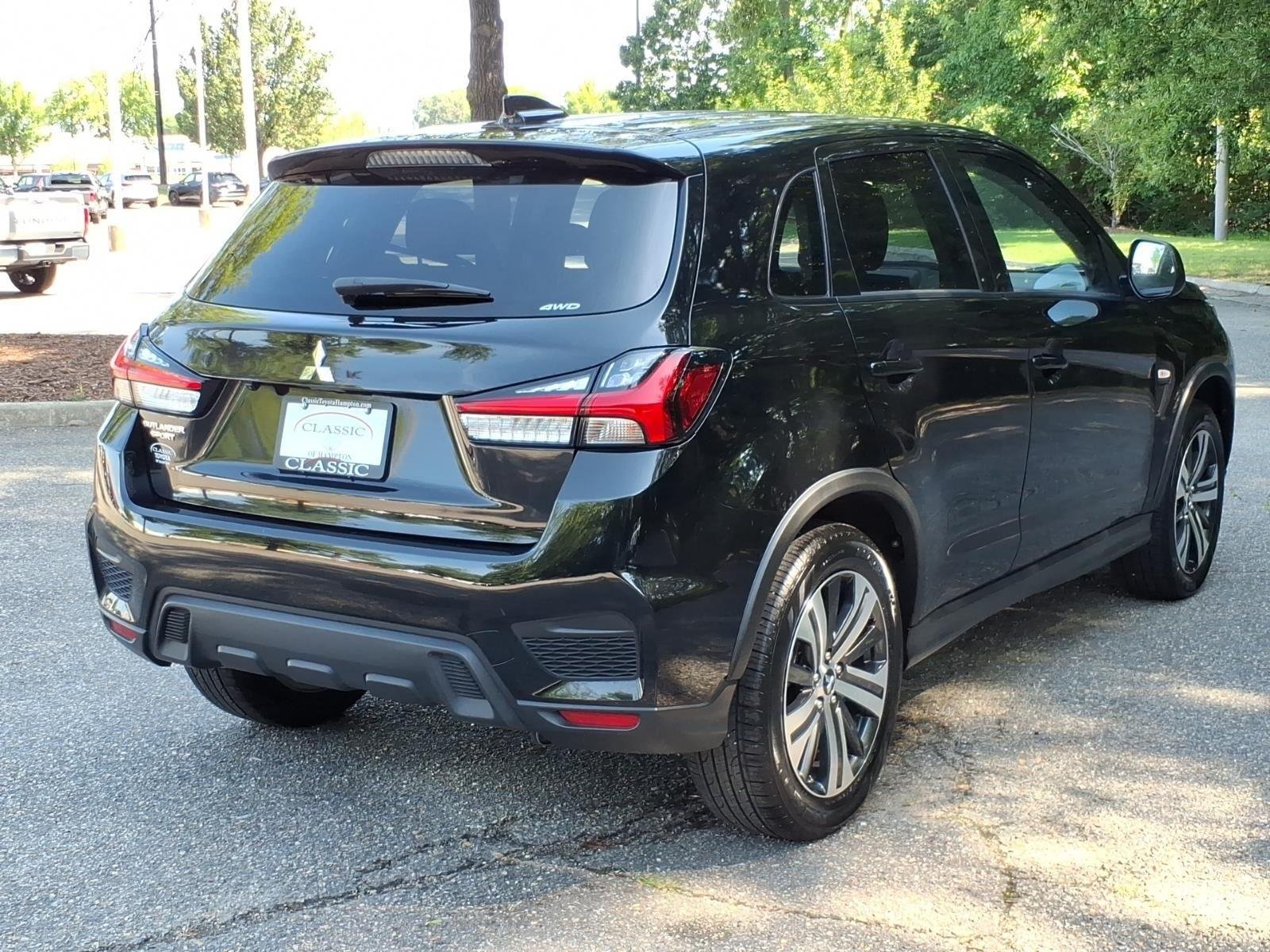 Used 2025  MITSUBISHI  image 11