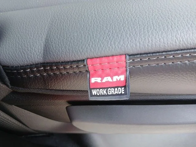 New 2026 Bright White Clear-Coat Exterior Paint RAM Tradesman image 30