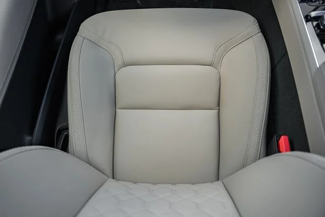 New 2026 Denim Blue Volvo T8 Plus image 31