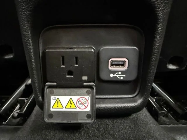 Used 2018 Spitfire Orange Clearcoat Jeep Trailhawk image 12