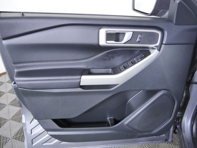 Certified Used 2023 Gray Ford XLT image 18
